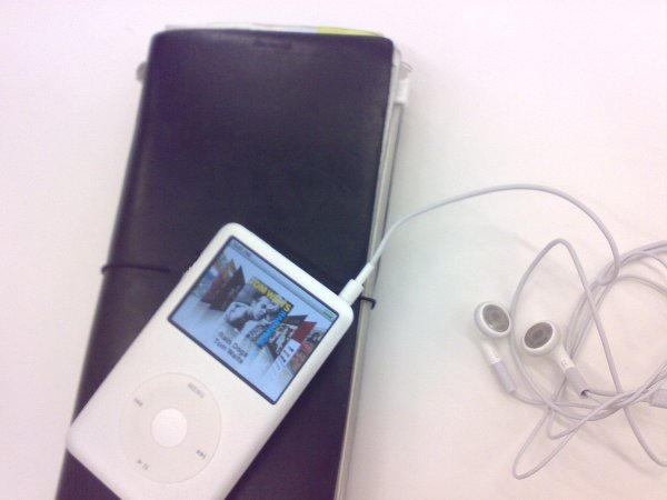 iPodとトラベラーズノート